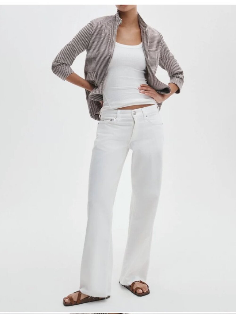 Rag & Bone - Saige Low-Rise / Cam Relaxed Straight Jean - Featherweight Denim